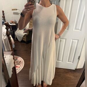 Elegant & Classy Italian White Cotton Sleeveless Maxi Dress